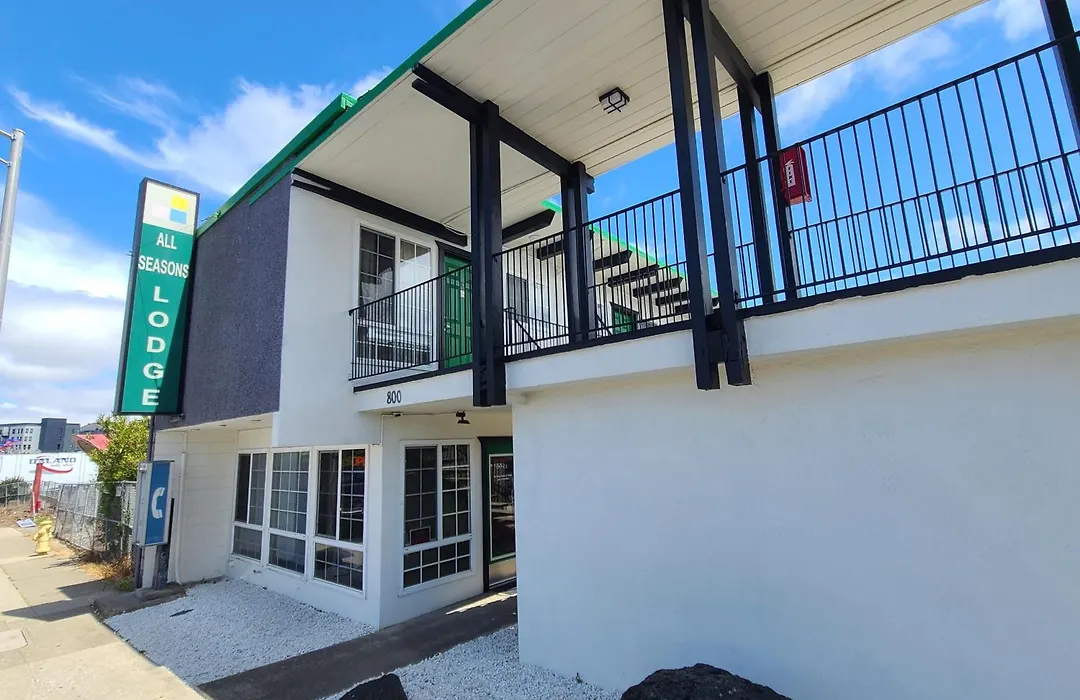 All Seasons Lodge-1